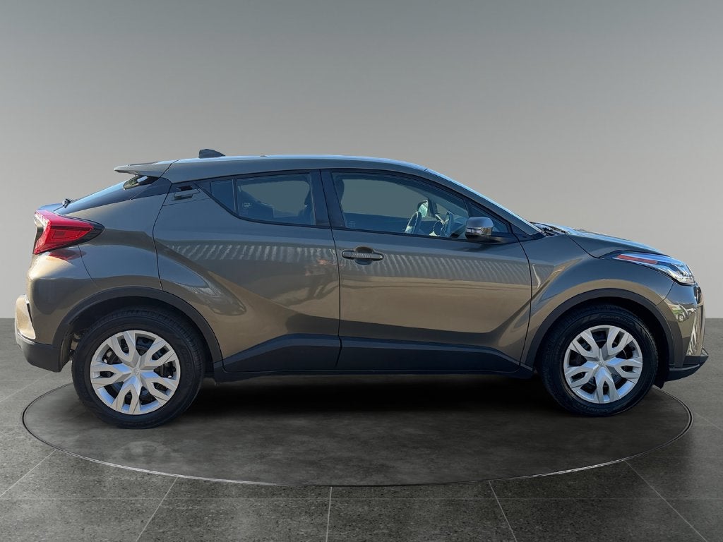2021 Toyota C-HR LE
