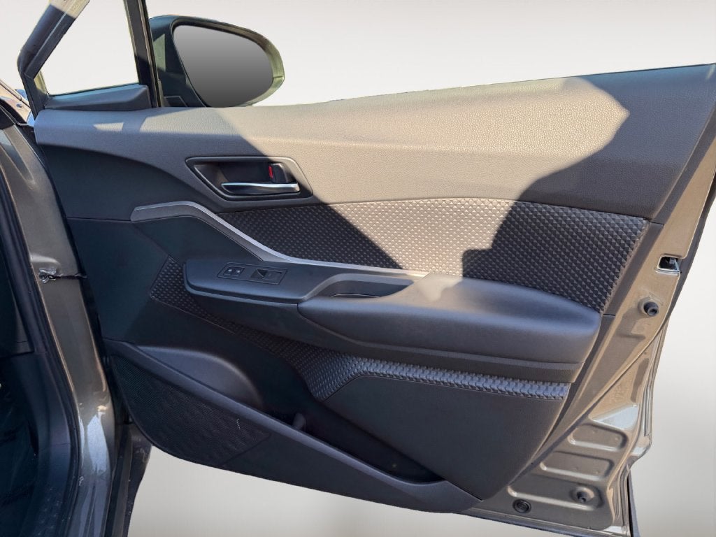 2021 Toyota C-HR LE