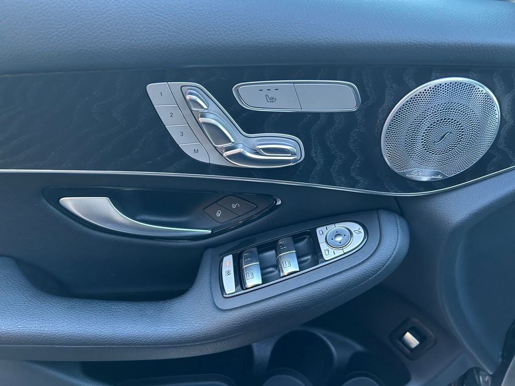 2018 Mercedes-Benz GLC GLC 300 4MATIC® CREAM PUFF