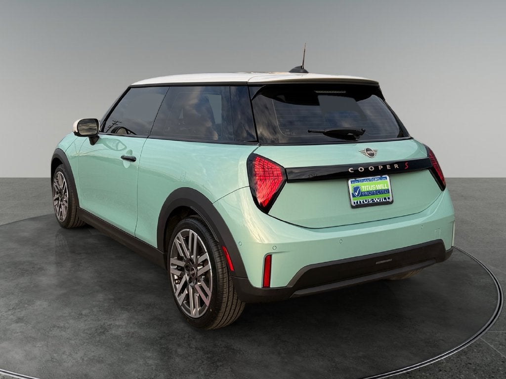 2025 MINI Cooper S Iconic