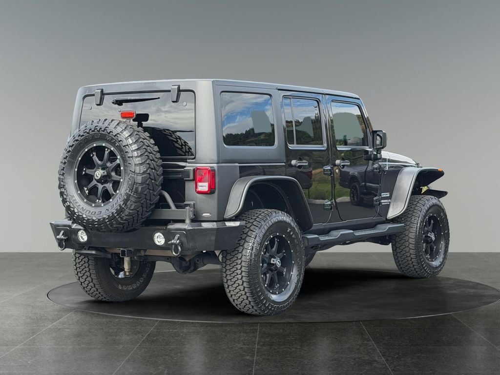 2016 Jeep Wrangler Unlimited Sport *Lifted*