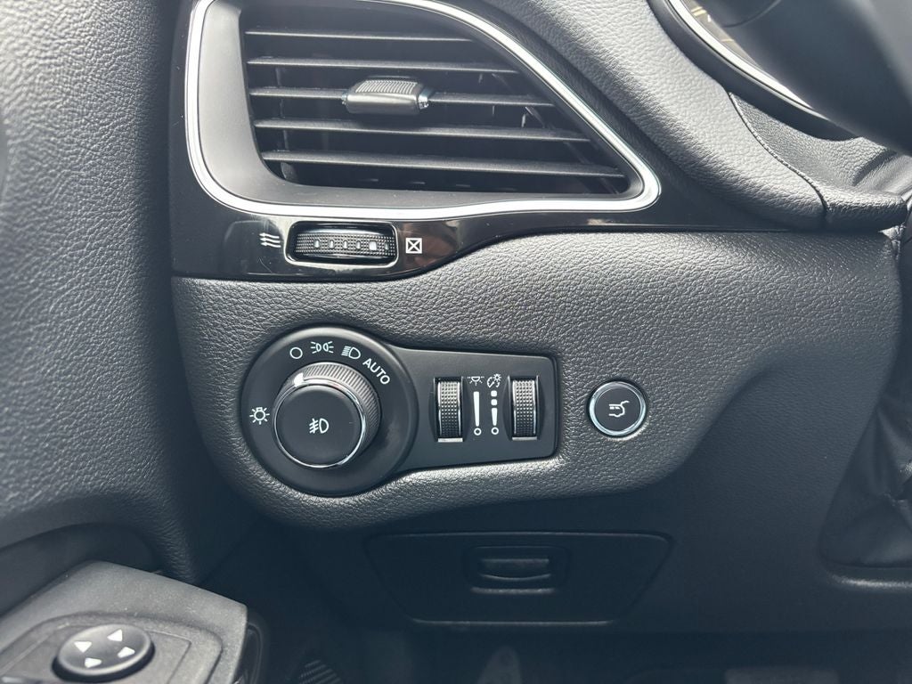 2023 Jeep Cherokee Altitude