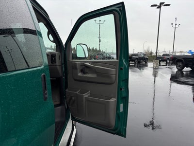 2007 Chevrolet Express Van G3500 Base