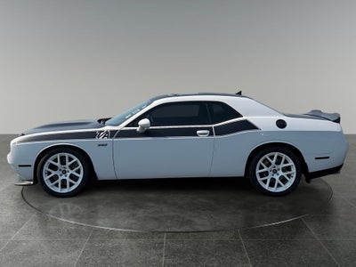 2017 Dodge Challenger R/T 6 speed manual