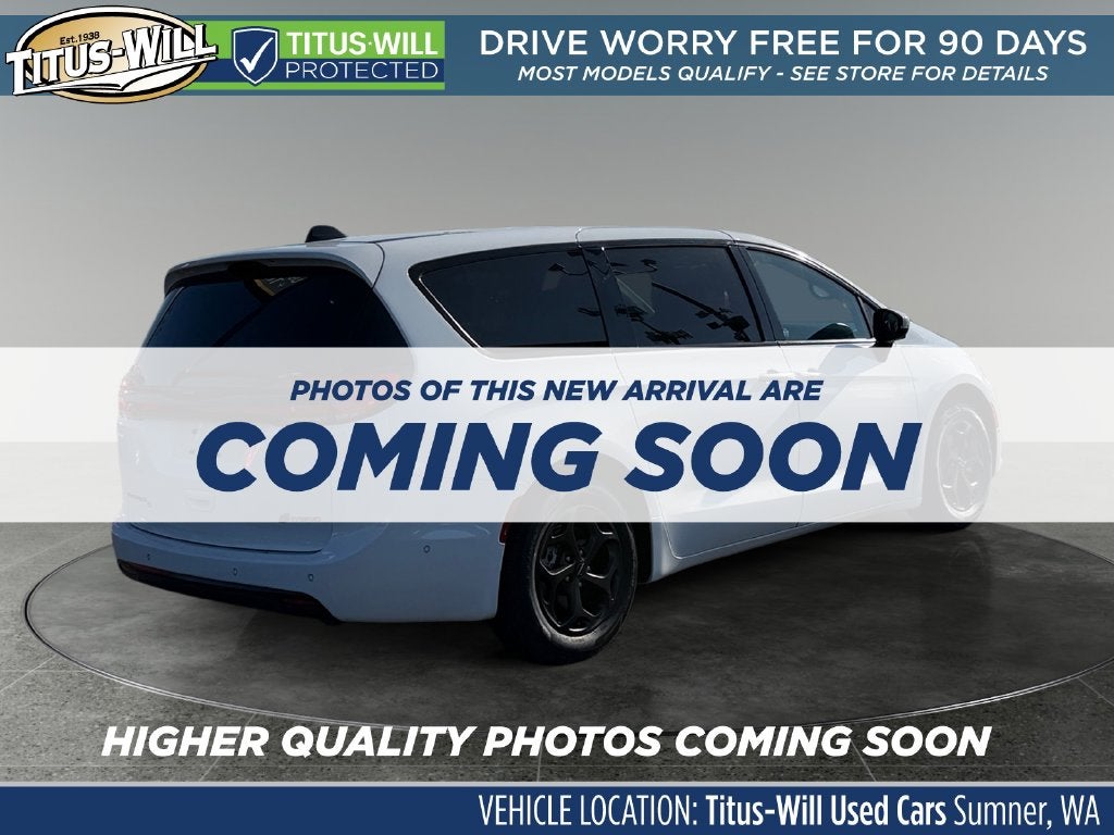 2023 Chrysler Pacifica Hybrid Touring L