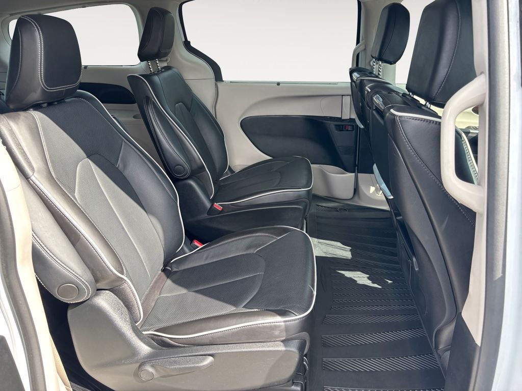 2023 Chrysler Pacifica Hybrid Limited