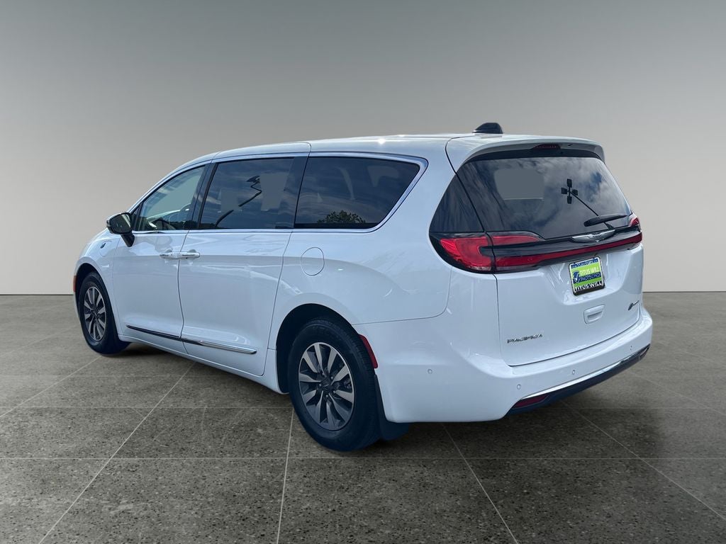 2023 Chrysler Pacifica Hybrid Limited