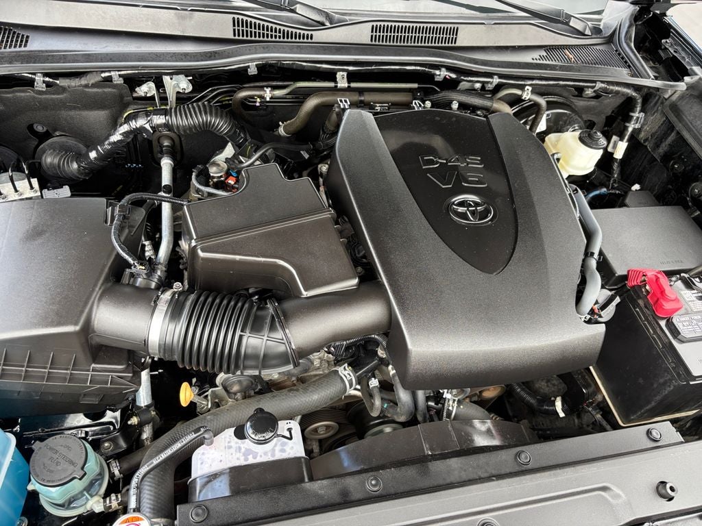 2022 Toyota Tacoma Limited V6