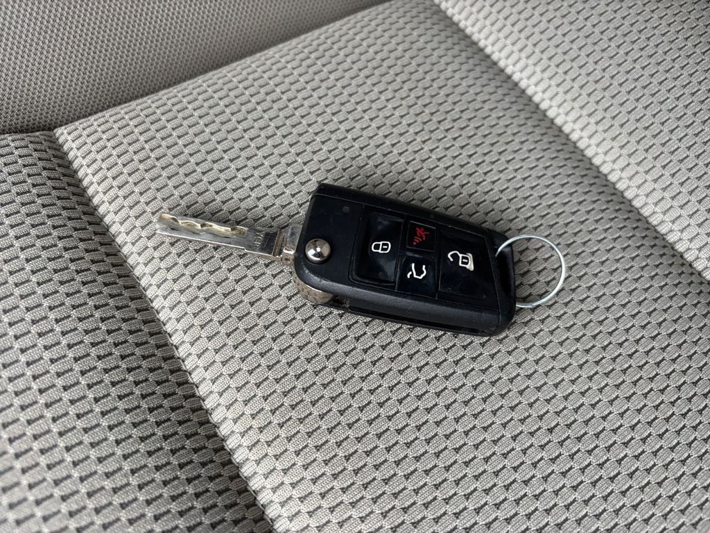 2017 Volkswagen Golf TSI S 4-Door