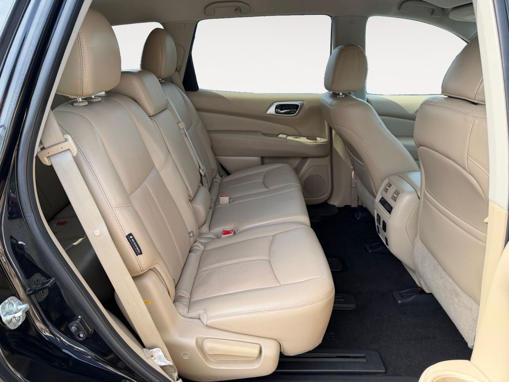 2018 Nissan Pathfinder SL