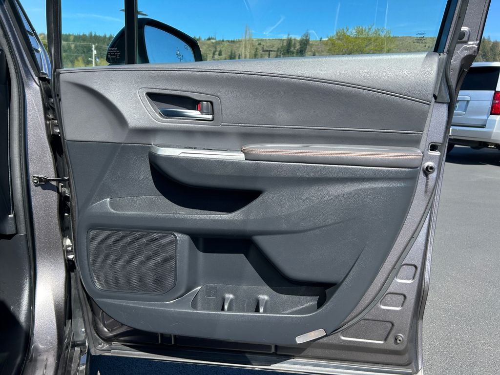 2021 Toyota Sienna XSE 7 Passenger