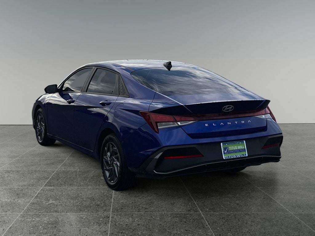 2024 Hyundai ELANTRA SEL