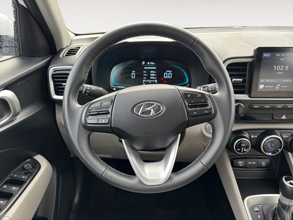 2025 Hyundai VENUE SEL