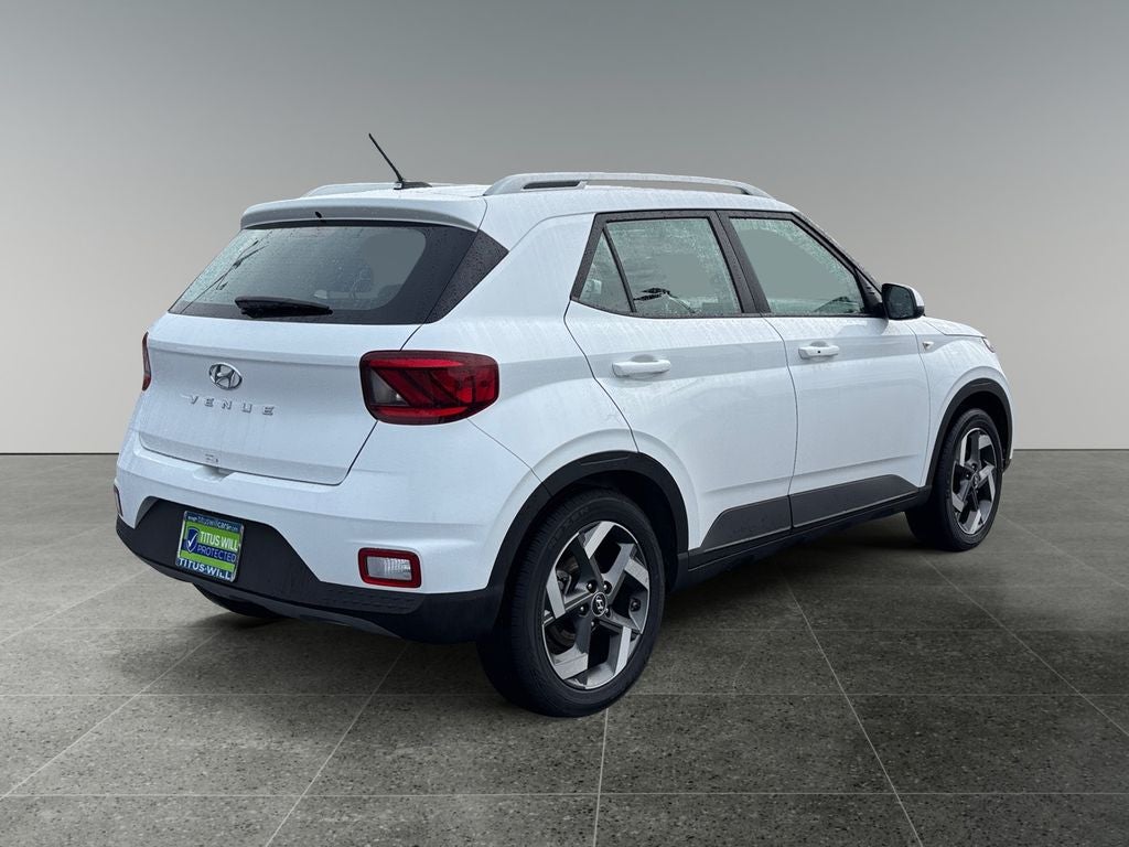 2025 Hyundai VENUE SEL