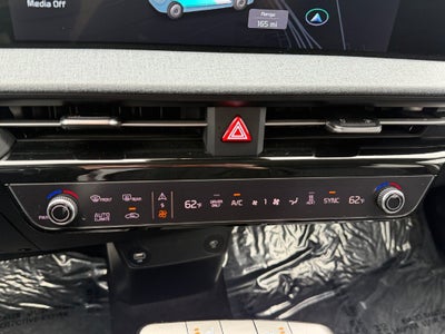 2024 Kia EV6 Light