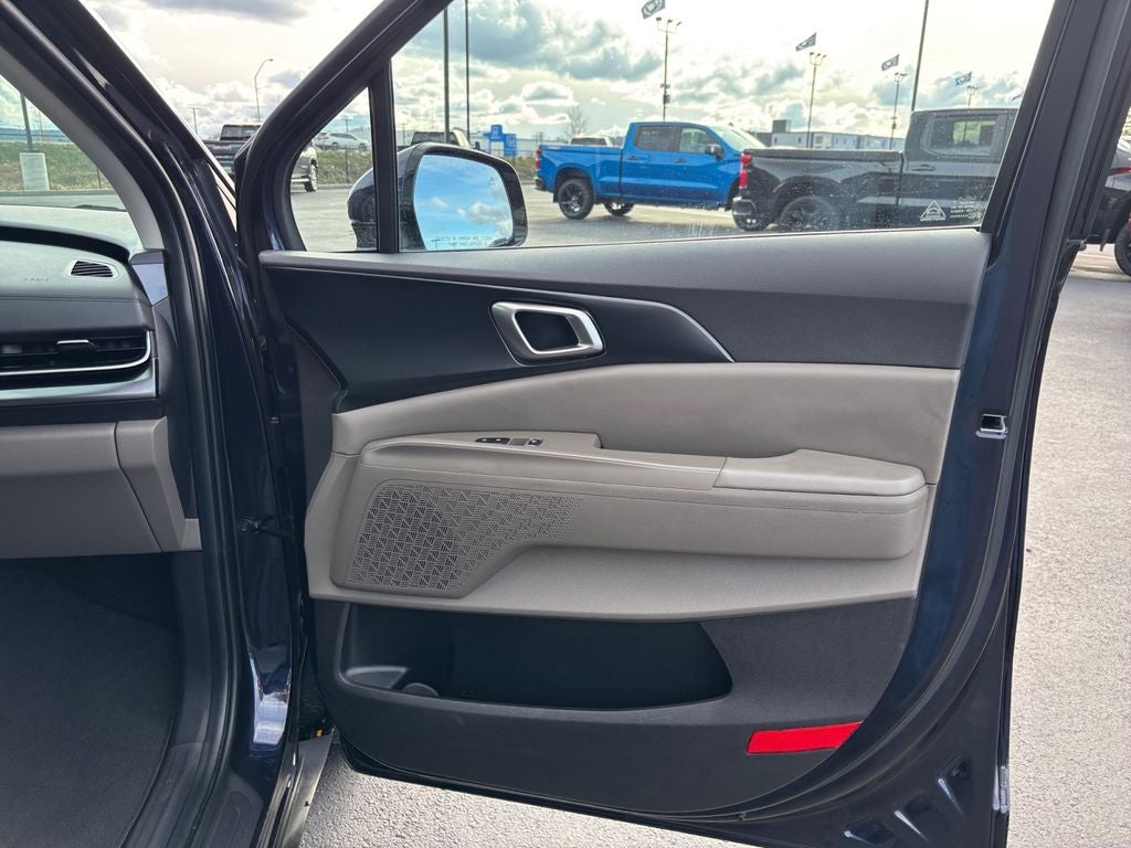 2025 Kia Carnival LXS