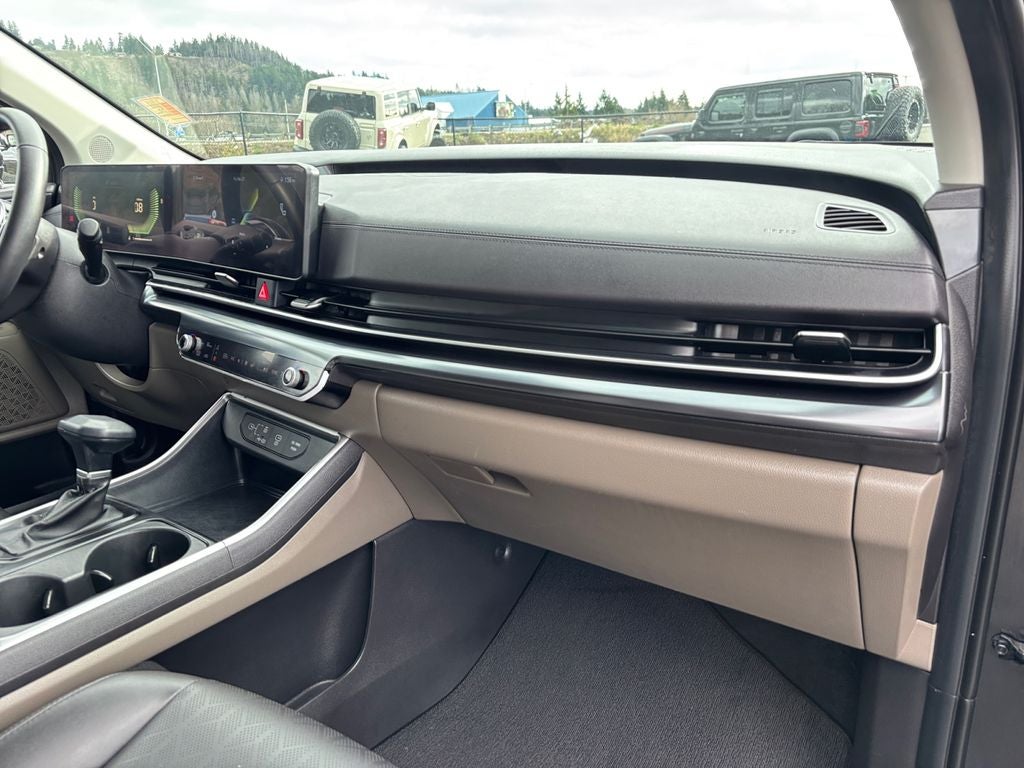 2025 Kia Carnival LXS